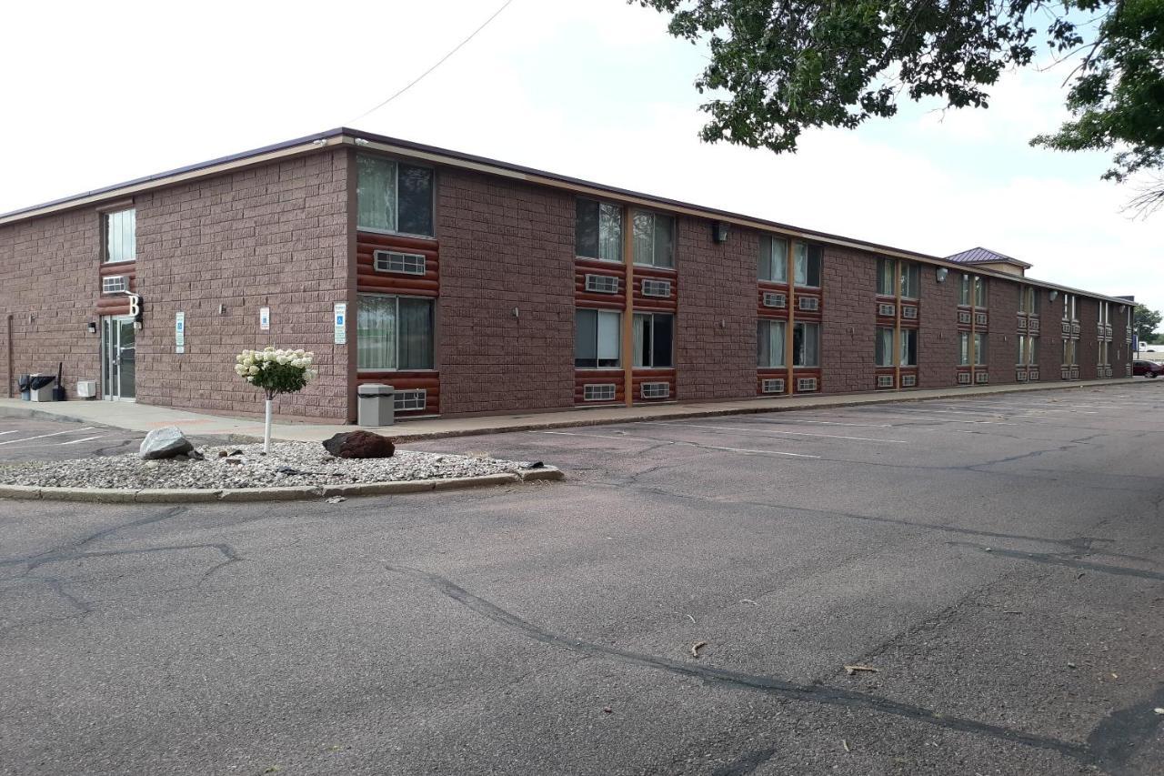 The Dakota Hotel Sioux Falls Exterior photo